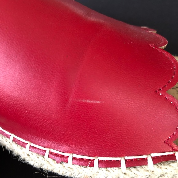 JOURNEE COLLECTION Marjan Red Scalloped Padded Espadrille Slide Sandals 8.5 EUC - Picture 9 of 13